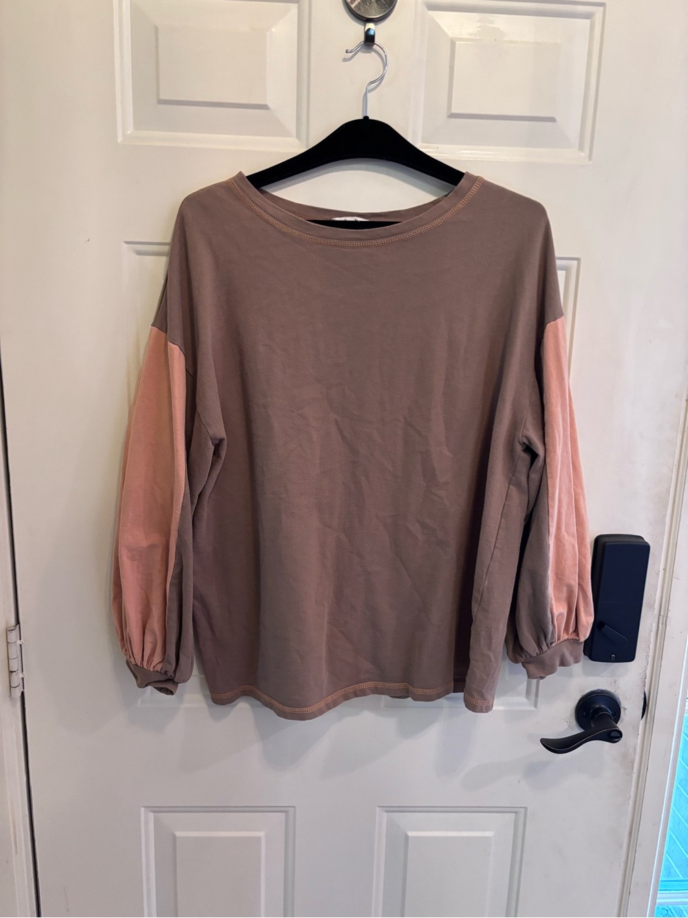 easel Two-Tone Pullover Sweatshirt in Brown & Orange - Picture 2 of 4
